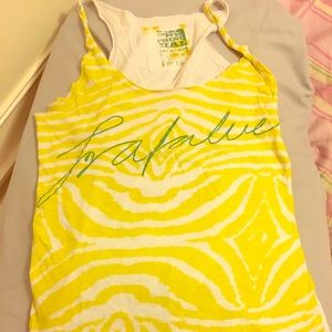 A tank top cheetah print shirt